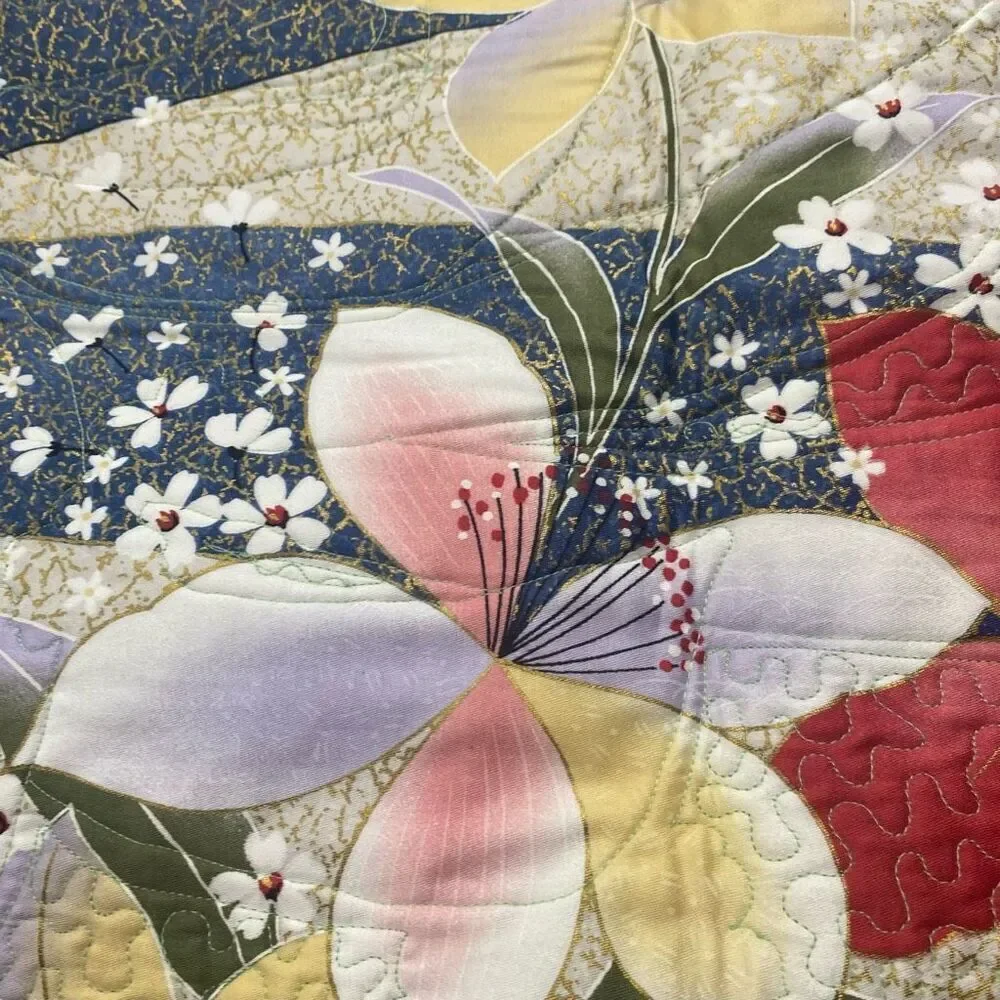 Handcrafted Bold Floral Quilt Wall Hanging 31X34 Multicolor Machine‎ Stiched